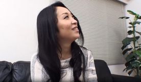 FC2-PPV-4807272 ムチムチなおっとり妻に膣奥に中出しさせてもらいました♡8/12