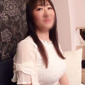 FC2-PPV-4808527 《中出し》服を脱がせば重量感たっぷり驚きのHカップ乳！男の欲情を強烈に掻き立てる52歳熟女◆生チ○ポで大絶叫イキ！膣内射精！