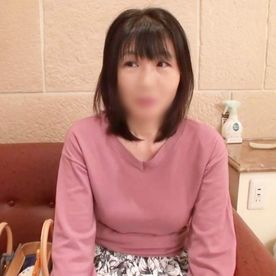 FC2-PPV-4808538 《熟女》色白美肌で上から90／70／98というゴージャスボディ！53歳・癒し系熟女とハメ撮りセックス！メス声上げてイキ狂い！