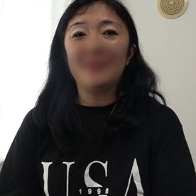 FC2-PPV-4809670 高身長ぽっちゃりボディな独身熟女。年下チンポでガン突きされて本気イキ。