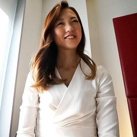 FC2-PPV-4809854 【人妻❤潮吹き】⚠️2名収録⚠️ 美人妻が膣奥オーガズムするのが可愛くて抜ける。2/6