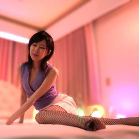 FC2-PPV-4811900 【顔出し・変態】女優目指すガチ美女デリヘルで・クビレと腰使いがエロすぎる・顔にまたがって壮絶アクメ