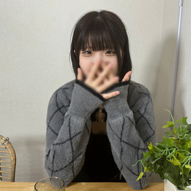 FC2-PPV-4813043 【01/02迄990pt】【初撮】【半外半中】ふわふわな性格で何を頼んでも微笑みながら「いいよ♡」雪のように真っ白美巨乳を揺らし、感受性高い下の毛あり敏感マンコに半外半中で精子を注入。