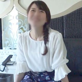 FC2-PPV-4816560 【熟女】清楚で美人、スレンダーなのに大きめなプリケツが魅力的な独身熟女35歳。立ちバックで突くと最高すぎました。