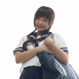 FC2-PPV-4817807 【限定980pt】某教育番組出演経験あり18歳。147cmの未熟体が痙攣絶頂を重ねる衝撃作品。