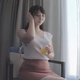 FC2-PPV-4822174 【G乳ムチエロ人妻】高身長巨乳なスタイル抜群の29歳既婚者。夫には内緒で昼からマタを開く淫乱人妻に生で中出しするNTR不倫ハメ撮り。※在庫限り