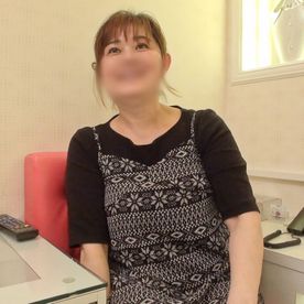 FC2-PPV-4606570 【人妻／熟女】**xpzyxpnny 50歳ぽっちゃりボディのムッツリスケベ奥さま。むちむちデカ尻をバックから激ピスハメ撮りセックス。