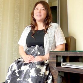 FC2-PPV-4615088 【不倫】**pnsx*yxxyq 常人のおっぱい並みにお腹に肉がついている熟妻。 「気持ちいい♥」を大声で連呼しながら連続絶頂→大量中出しでもまんざらでもなさそうでした。