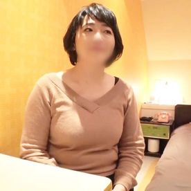 FC2-PPV-4620279 【熟女】***jppznznzs 色白ぽっちゃりなチャーミング熟女（53）◆Fカップのぽっちゃりボディを存分に震わせてイキまくる！アヘ顔イキ連発！