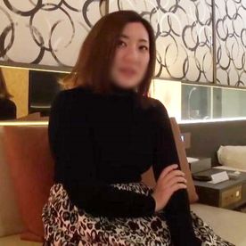 FC2-PPV-4827588 【人妻】色気ムンムン・Fカップ巨乳・巨尻を持つ44歳熟女◆メス声上げて大絶叫イキ！エロすぎるハメ撮りセックス！