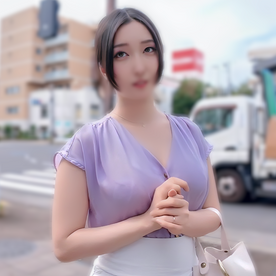 FC2-PPV-4829119 【GカップNTR】スタイル抜群のGカップ人妻。生挿入で禁断の中出し性行為。避妊なしで膣内射精の妊娠ハメ撮り。短期間販売