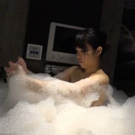 FC2-PPV-4830229 【お騒がせアイドル】うっかり発言で話題となったお騒がせ純粋無垢な新人アイドル。ハメ撮り撮影でまたまたお騒がせの予感。