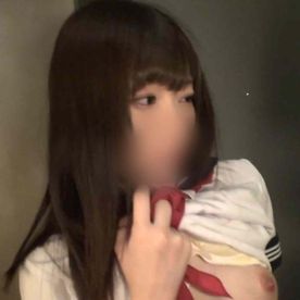 FC2-PPV-4831484 【個撮・素人】黒髪で可愛い制服リフレ嬢と裏オプ。ニヤニヤしながらオチンポ誘ってたっぷりご奉仕してくれました。