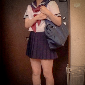 FC2-PPV-4832156 【数量限定】　145cm18歳　膣内から漏れ出す精液