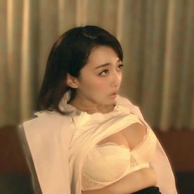 FC2-PPV-4832519 【ピンク乳輪】美人すぎる女医でバズッた爆乳女性・３Ｐ乱交も承諾