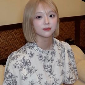 FC2-PPV-4832948 【無】透き通るような色白金髪美女と濃密SEX