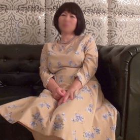 FC2-PPV-4833519 【熟女】キャミ姿でぽっこり腹、Gカップ際立つ49歳奥様。 約10年ぶりのセックスに興奮MAXとなり、他人棒挿入おねだりフェラ発動。