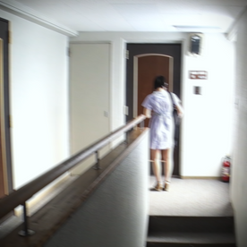 FC2-PPV-4833786 麹町宿舎の一室にて。最上級国民に愛される本物のレンタルサービス。