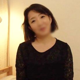 FC2-PPV-4834071 《熟女》エロいEカップ巨乳を持つ52歳・熟女◆激しく喘ぎながらイキ果てるパフォーマンスは文句なしにエロい！五十路熟女の魅力満載の熟女とハメ撮りセックス