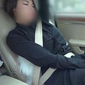 FC2-PPV-4835067 【ハメ撮り】スタイル抜群の巨乳美女。車内でイタズラすると発情→野外プレイに興奮して快楽堕ちしちゃってます。