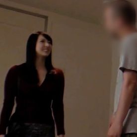 FC2-PPV-4838742 【日常生活系リアルデリヘル】業界未経験の巨乳美女編