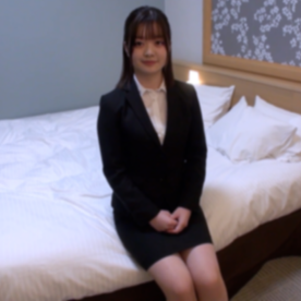 FC2-PPV-4840198 教員志望女子大生21歳。就活中スーツ姿のまま玩具のように扱われ中出しされる動画。