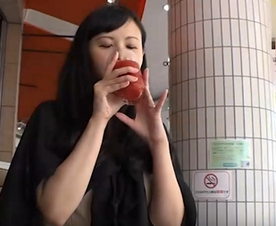 FC2-PPV-4840130 【会って速攻ハメ‼】人妻ナンパIN品川!中出し着床するまで帰れまテン!!　その1