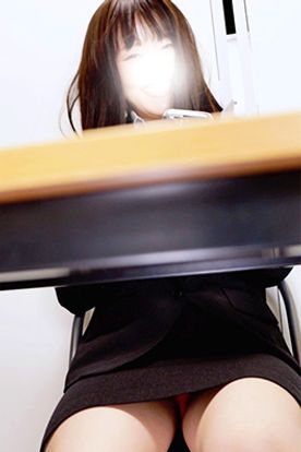 FC2-PPV-4841499 「そんなに、、、見たいんだったら、、、」刺激を求めて大人のじゃれあいパンティ