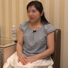 FC2-PPV-4842557 【熟女】51歳なのにおっぱいミルクが出る奥様です。色白熟ボディを震わせてミルクと愛液で濡れる熟女はエロくて美しいです。