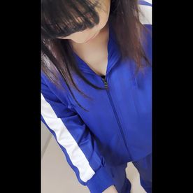 FC2-PPV-4842697 【FC2規格外録】卒業したて18歳。多目的トイレ内にて。米国管理でないと販売できない完全調教・上物極上種付を完全収録。