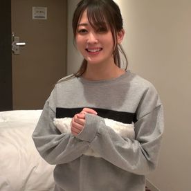 FC2-PPV-4845828 【某有名大学】今年の春から上京予定の純朴女子大生　色白でスレンダーな体を真っ赤に染めて大量潮吹き。※数量限定