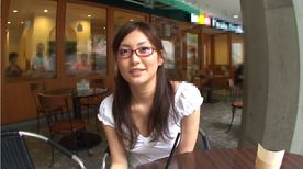 FC2-PPV-4846477 【期間限定90％ｾｰﾙ中!】個撮-メガネがエロいセレブ妻と中出しSEXした時の動画