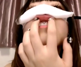 FC2-PPV-4846674 メイド喫茶のかわいこちゃんの本気おな