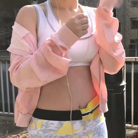 FC2-PPV-4847120 【ハメ撮り】朝ランが趣味のゆるふわ系顔エステティシャン。 走って汗を流した後、激しすぎるセックスで今度は汗どころか潮吹きしてビチョビチョ♥