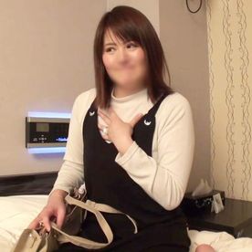 FC2-PPV-4851133 《中出し》「性欲があり過ぎて我慢できない」50歳・ぽっちゃり巨乳熟女◆プレイ中も終始おねだりワードを連発しながらおもてなしプレイに顔を歪めて感じまくるド淫乱SEX！膣内射精！