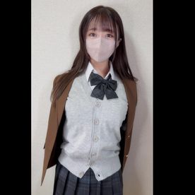 FC2-PPV-4852340 ※2月28日まで70％OFF【貴重・初体験】18歳純粋無垢な美女の制服を徐々に脱がせて無毛おマンコに中出し喪失する一部始終を公開。