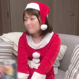 FC2-PPV-4853003 【ハメ撮り】ほわほわしていて清楚系、ぷにぷに肌の看護師ちゃん。 初めての生ハメによる快感で両腋、おまんこを大胆に露わにしながらイクー！