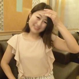 FC2-PPV-4854286 【中出し】むしゃぶりつきたくなる白肌！癒し系42歳・熟女◆激しく突かれ、トロ～ンとしたスケベな顔を覗かせながら大量のハメ潮まで吹いてイキまくり！膣内射精！