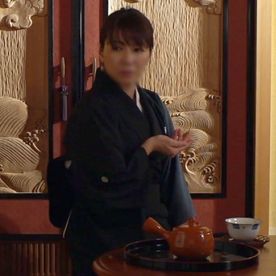 FC2-PPV-4854055 【未亡人】わずか10年で旦那との結婚生活が終わり傷心中の美人妻。 気分が落ちていたのに他人棒にハマり、連続中出しに喜ぶほど淫乱化。