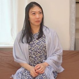 FC2-PPV-4858995 【不倫】澄んだ色白美肌、お淑やかな四十路マダム。 チンポの匂いを嗅ぐだけでイキ顔を浮かべ、チンポを欲する気持ちが高まっていくばかり。