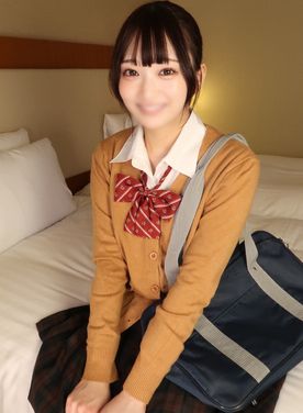 FC2-PPV-4862733 無修正＜元アイドル研究生だった激カワ18＞制服着衣のままきけ ん日に生挿入！若さ溢れるキツキツな膣圧に興奮が止まらなって中出ししちゃいました！早期購入者限定レビュ特付き！