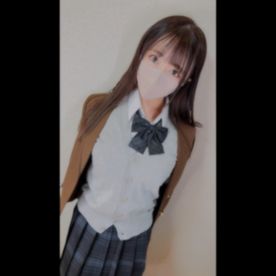 FC2-PPV-4866038 【素人】制服からこぼれ落ちんとする程の巨乳美女。クリッとした目が特徴の、メリハリボディに色白の雪肌女に千載一遇の中出しチャンスをハメ撮り。