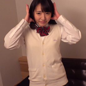 FC2-PPV-4868666 【3月29日まで90%OFF】卒業式後即出演の18歳　最後の制服姿を堪能しながら無責任種付け