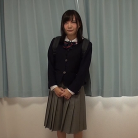 FC2-PPV-4868714 【3月29日まで90%OFF】女子校に通っている箱入り*18歳　147cmの低身長に貴重な処女喪失の瞬間を収めました