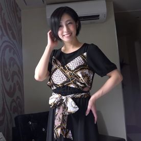 FC2-PPV-4871403 【初撮影】※個数限り　欲求不満のショートカット美人妻が不倫野外セックスで中出しされる