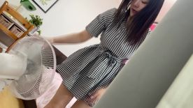 FC2-PPV-4876491 グラドル撮影会休憩室 蒸れたパンティを扇風機で乾かすエロドル