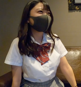 FC2-PPV-4877281 えりかちゃん制服姿でデカチンに生ハメ！今までにない気持ち良さで中出しをおねだり！