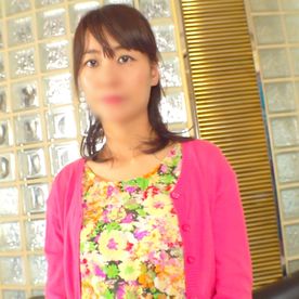 FC2-PPV-4879158 【四十路妻】清楚顔で細身の品性溢れる奥様と不倫。 手マンによる既婚者マンコ責めで歯を食いしばるほど悶絶。「お願い…我慢できない…生でいいから早く挿れてぇ//」