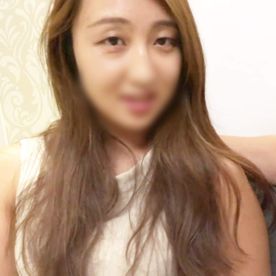 FC2-PPV-4879470 《人妻》日焼け跡が眩しいプリッとした美尻がエロい31歳・スレンダー人妻◆デカチン激ピスの快感に溺れて発情期のメス犬みたいに喘ぎまくり連続大絶頂！！