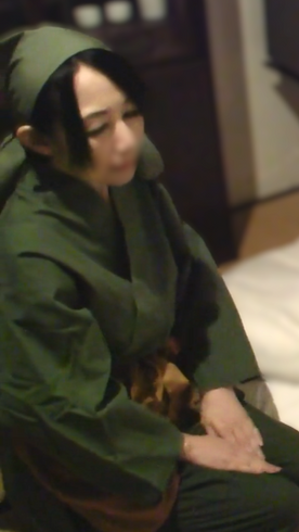 FC2-PPV-4880233 【個撮】上品な従業員くどいて部屋で生セックス【中出し】